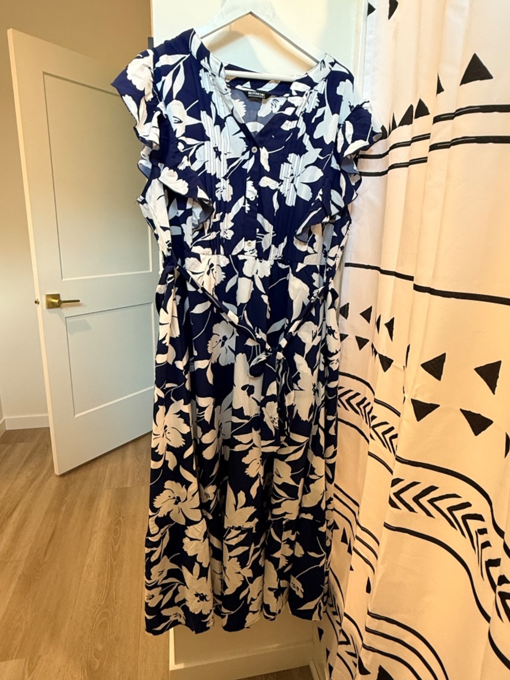 BloomChic Blue & White Short-Sleeve 22/24 Dress w/ Pockets